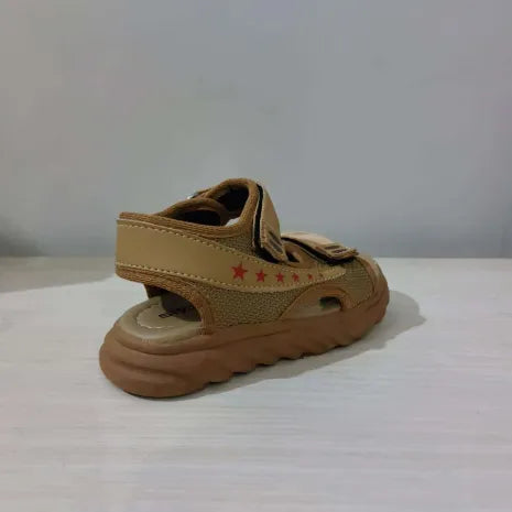 Boys Brown Casual Sandals with Red Star Print – Soft & Comfortable Wear